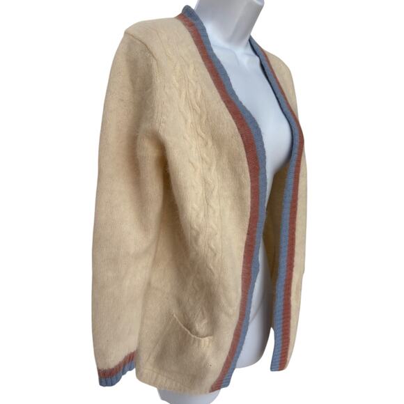 Vintage Lambswool and Angora Open Front Cardi with Flaws size S(?) Please Read! - Picture 5 of 8